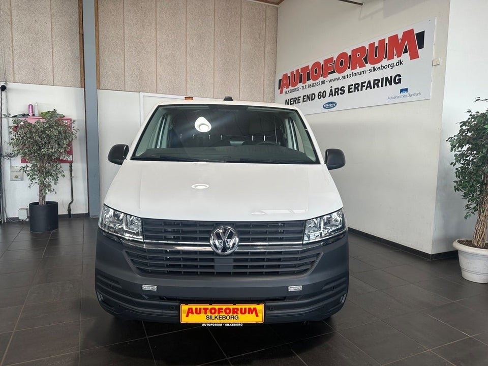 VW Transporter 2,0 TDi 150 Kassevogn DSG lang