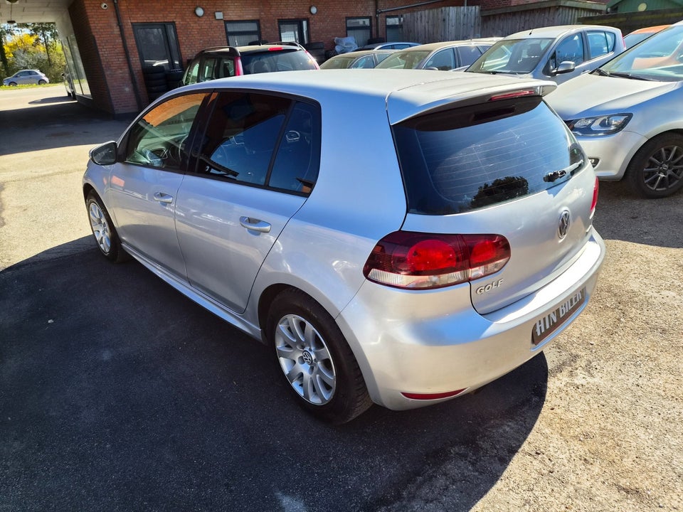 VW Golf VI 1,6 TDi 105 BlueMotion 5d