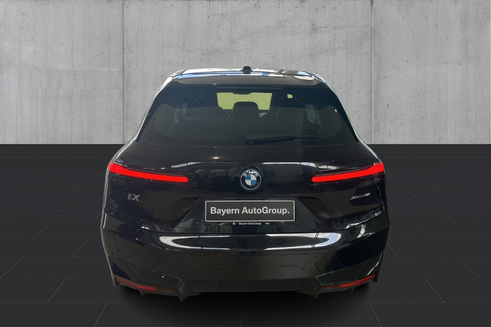 BMW iX xDrive40 Sport 5d