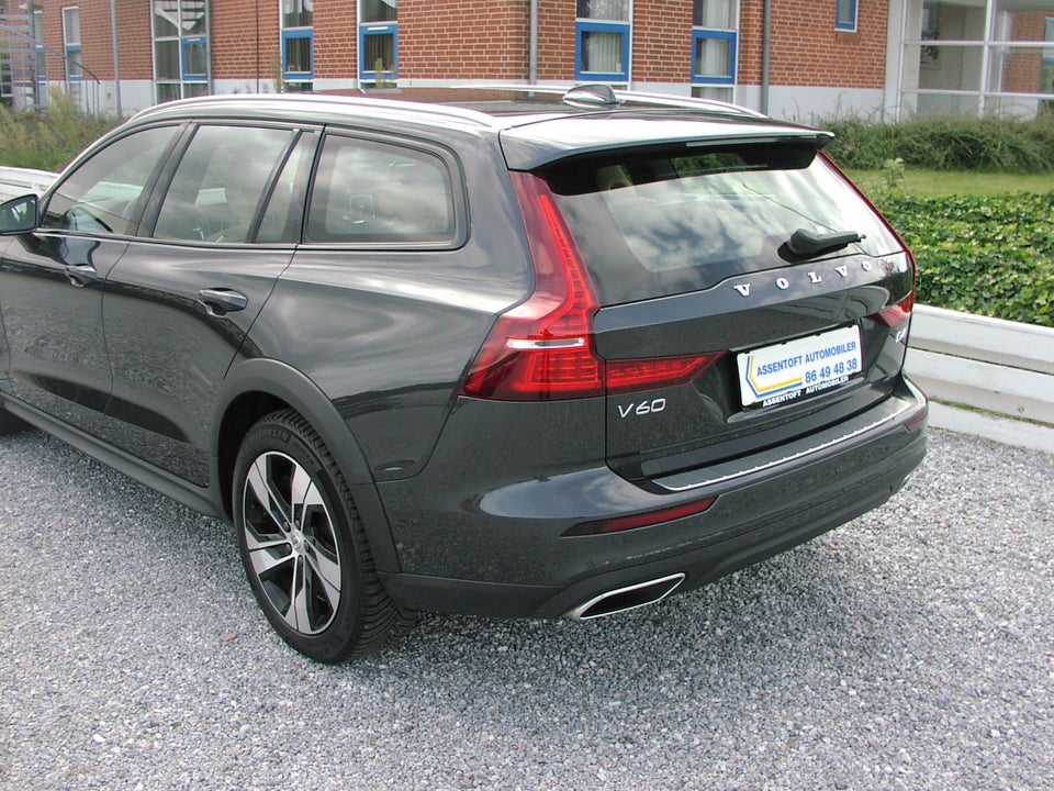 Volvo V60 CC 2,0 D4 190 aut. AWD 5d