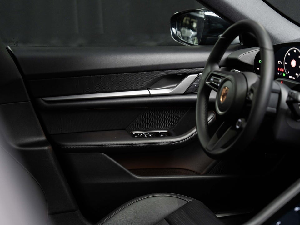 Porsche Taycan 4 Performance+ Cross Turismo 5d