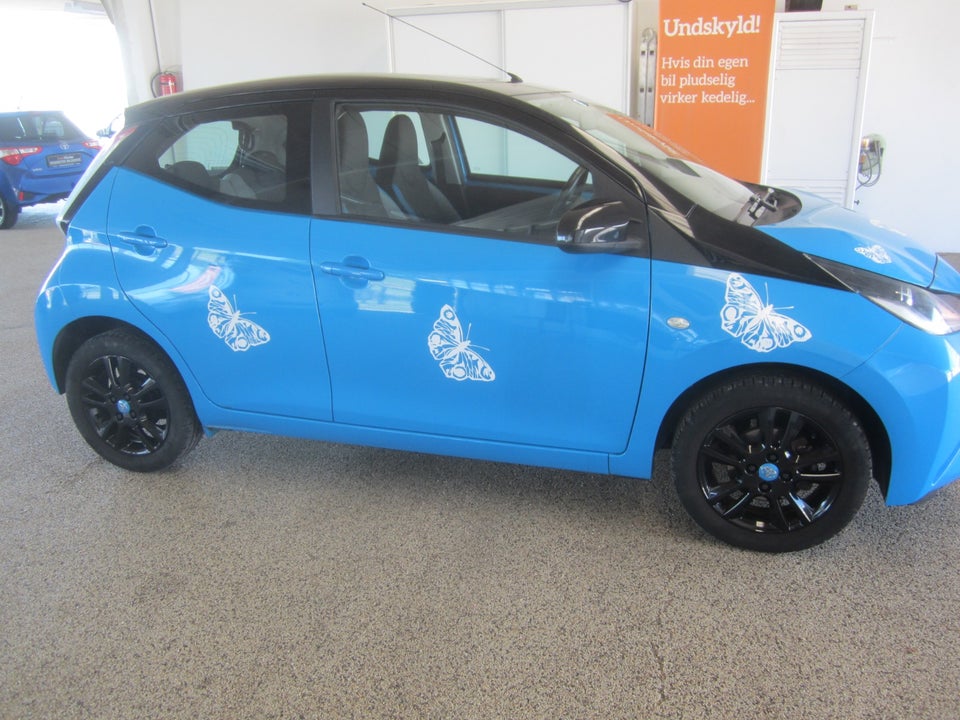 Toyota Aygo 1,0 VVT-i x-wave 5d