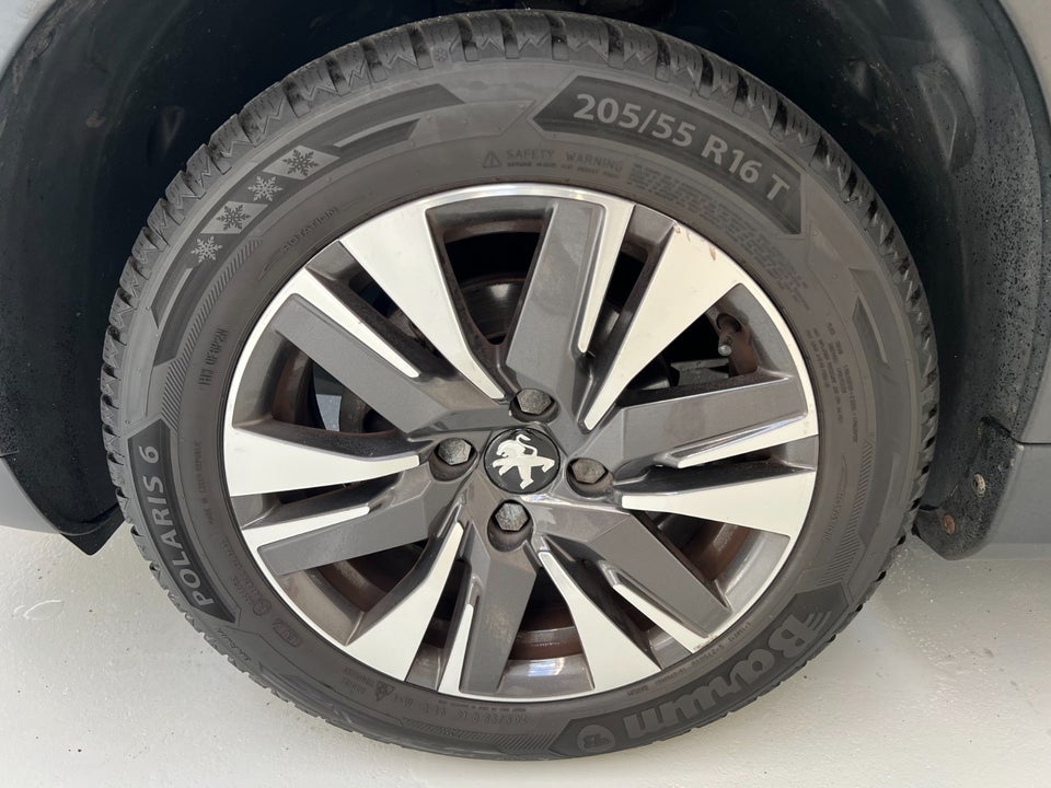 Peugeot 2008 1,6 BlueHDi 100 Allure Sky 5d