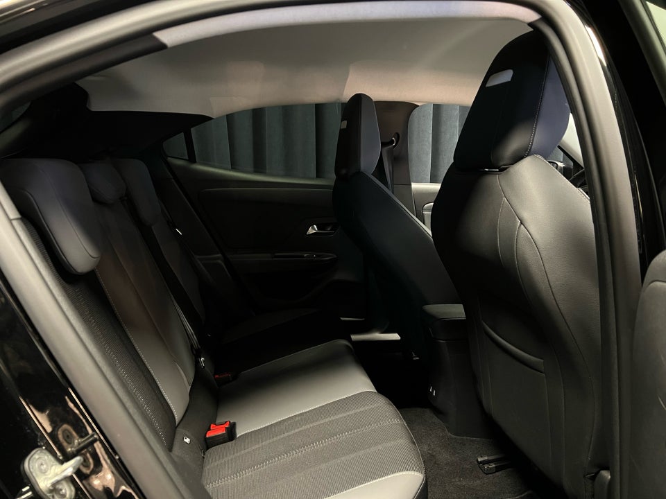 Opel Mokka-e 50 Elegance 5d