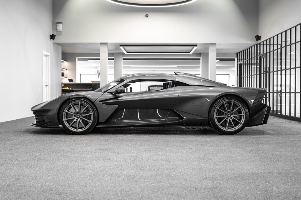 Aston Martin Valhalla 4,0  2d
