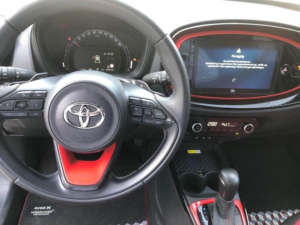 Toyota Aygo X 1,0 Undercover s-CVT 5d