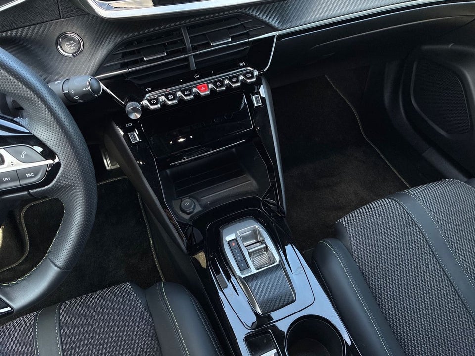 Peugeot e-2008 54 GT 5d