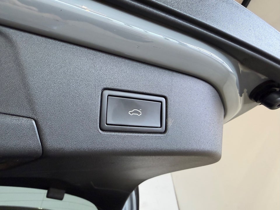 VW ID.4 77 Pro Performance Tech 5d