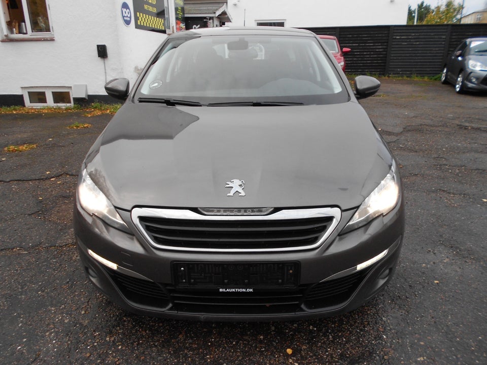 Peugeot 308 1,2 e-THP 130 Allure SW 5d