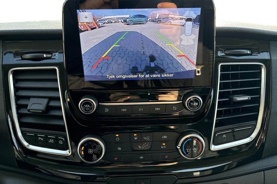 Ford Transit Custom 300 L2 2,0 EcoBlue Limited aut.