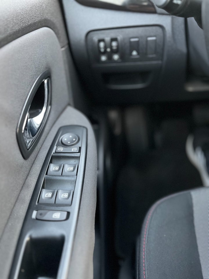 Renault Scenic III 1,5 dCi 110 Dynamique aut. 5d