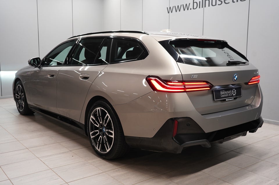 BMW i5 eDrive40 Touring M-Sport 5d