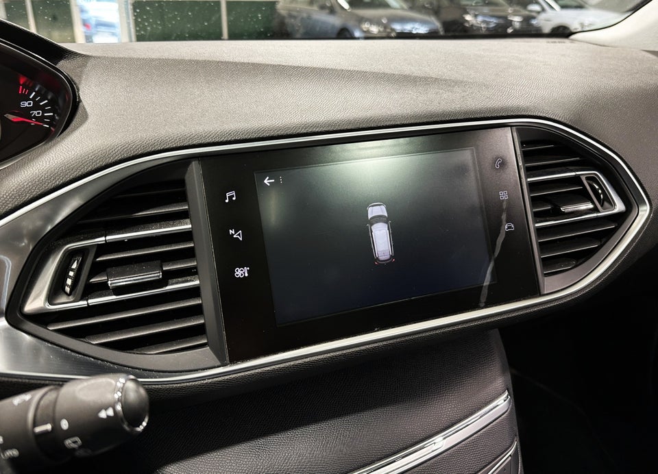 Peugeot 308 1,6 BlueHDi 120 Allure Sky SW EAT6 5d