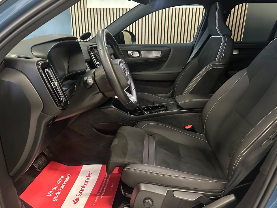 Volvo XC40 ReCharge Extended Range Plus 5d