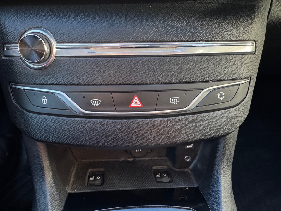 Peugeot 308 1,6 BlueHDi 120 Active SW 5d