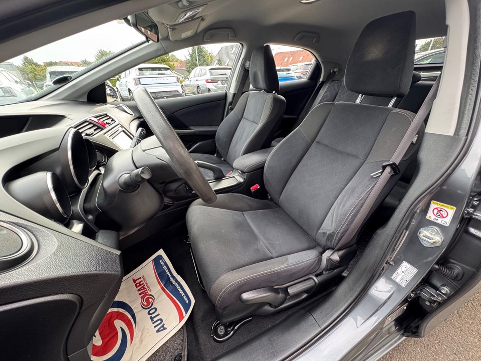 Honda Civic 1,8 i-VTEC Sport 5d