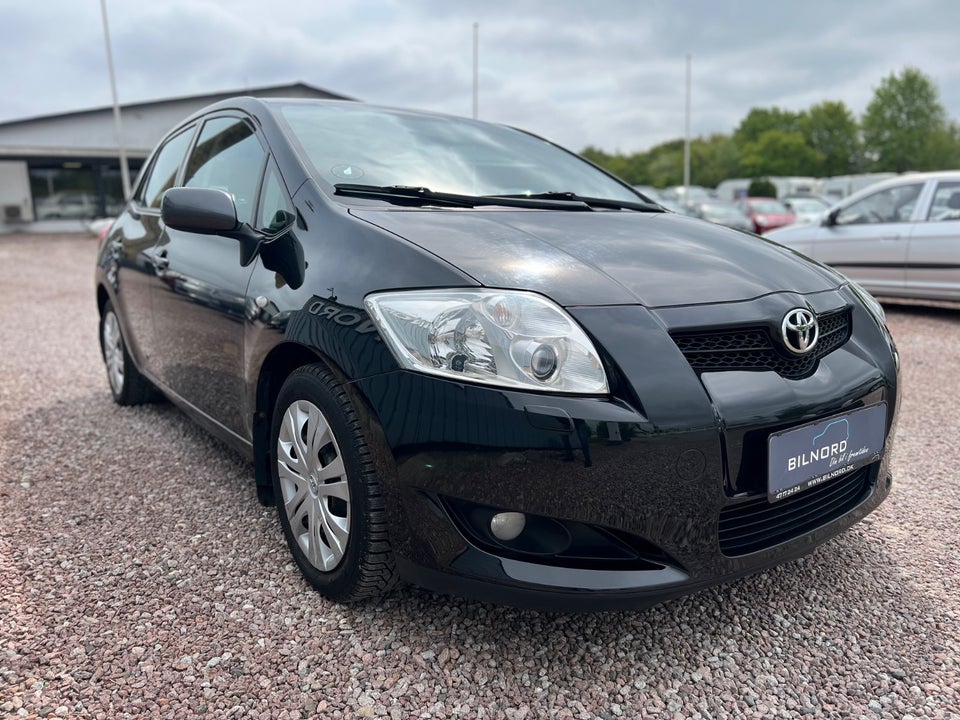 Toyota Auris 1,6 TX 5d