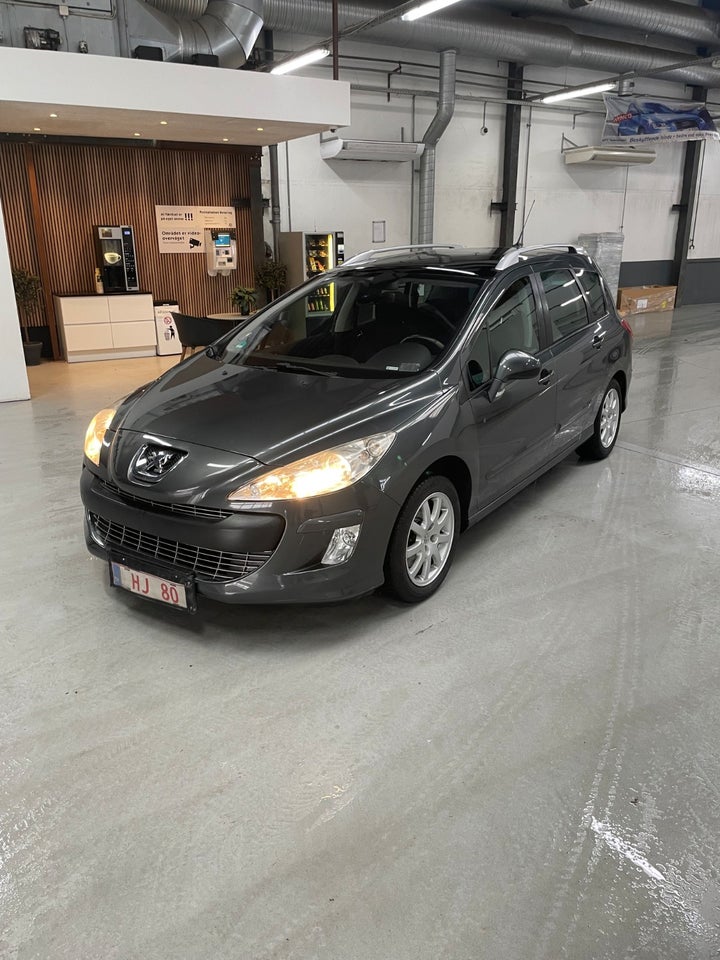 Peugeot 308 2,0 HDi 136 Premium SW 7prs 5d