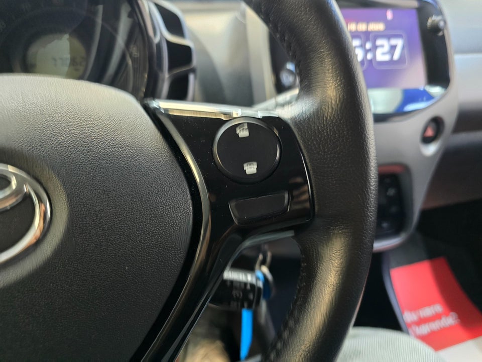 Toyota Aygo 1,0 VVT-i x-cite 5d