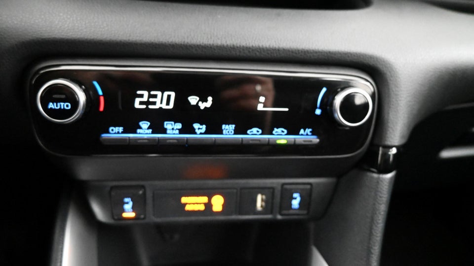 Toyota Yaris 1,5 Hybrid H3 e-CVT 5d