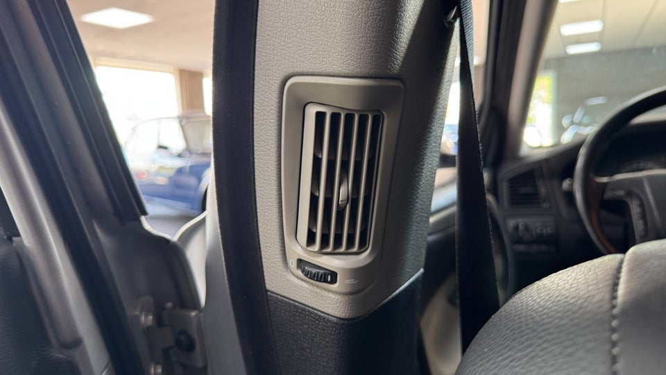 Volvo V70 2,5 T Kinetic 5d