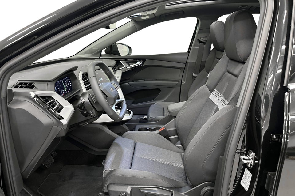 Audi Q4 e-tron 45 Progress 5d