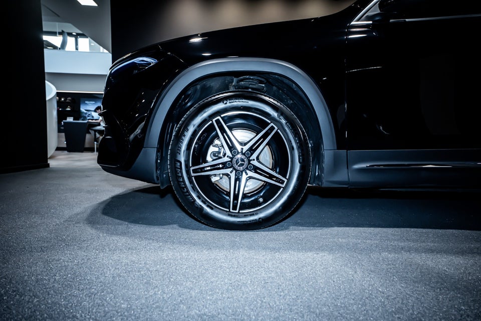 Mercedes EQB250+ AMG Advance Plus 5d
