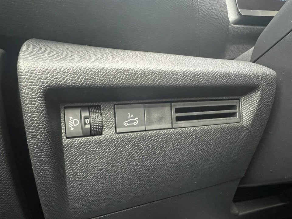 Citroën ë-C4 X 50 Concorde Premiere Pack 4d