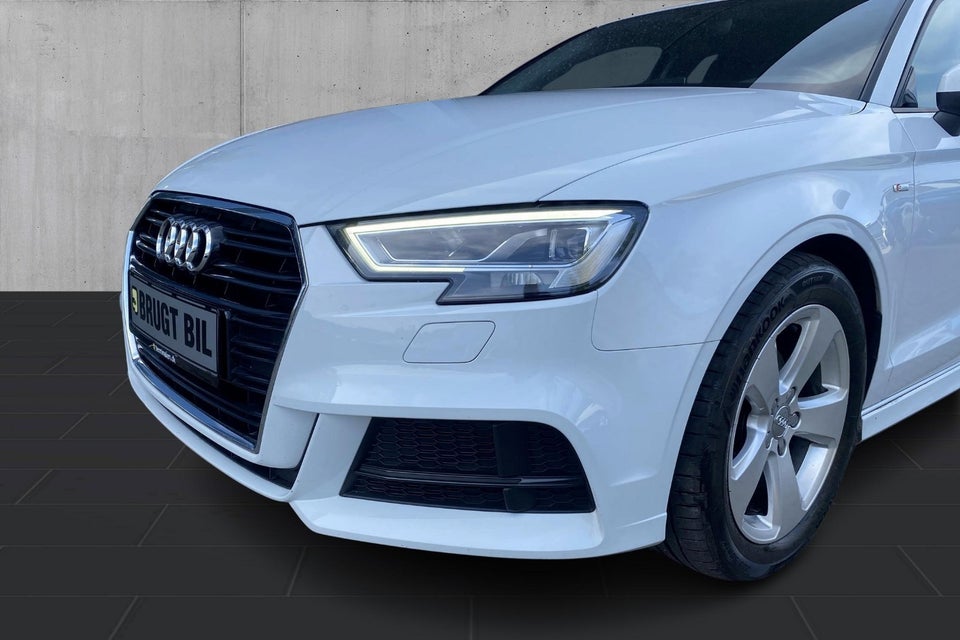 Audi A3 35 TFSi Sport Limited S-tr. 4d