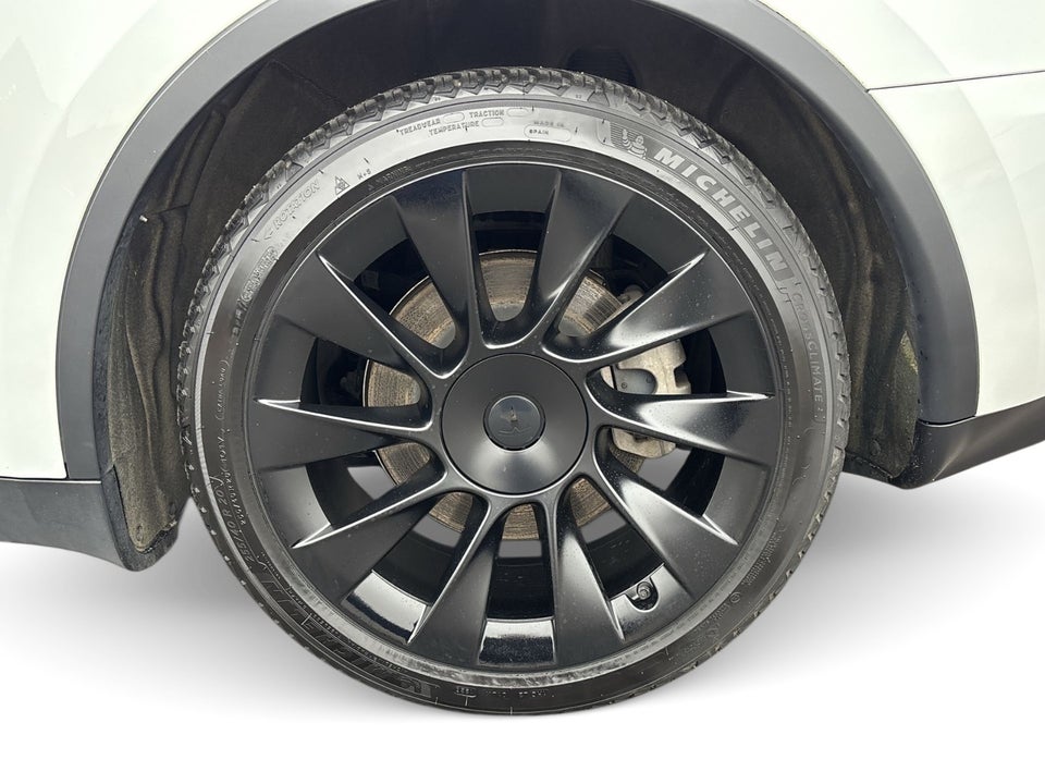 Tesla Model Y RWD 5d