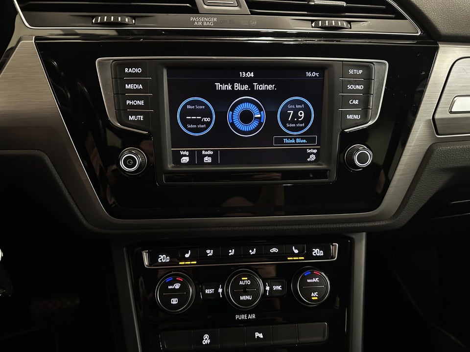 VW Touran 1,6 TDi 115 Comfortline DSG 7prs 5d