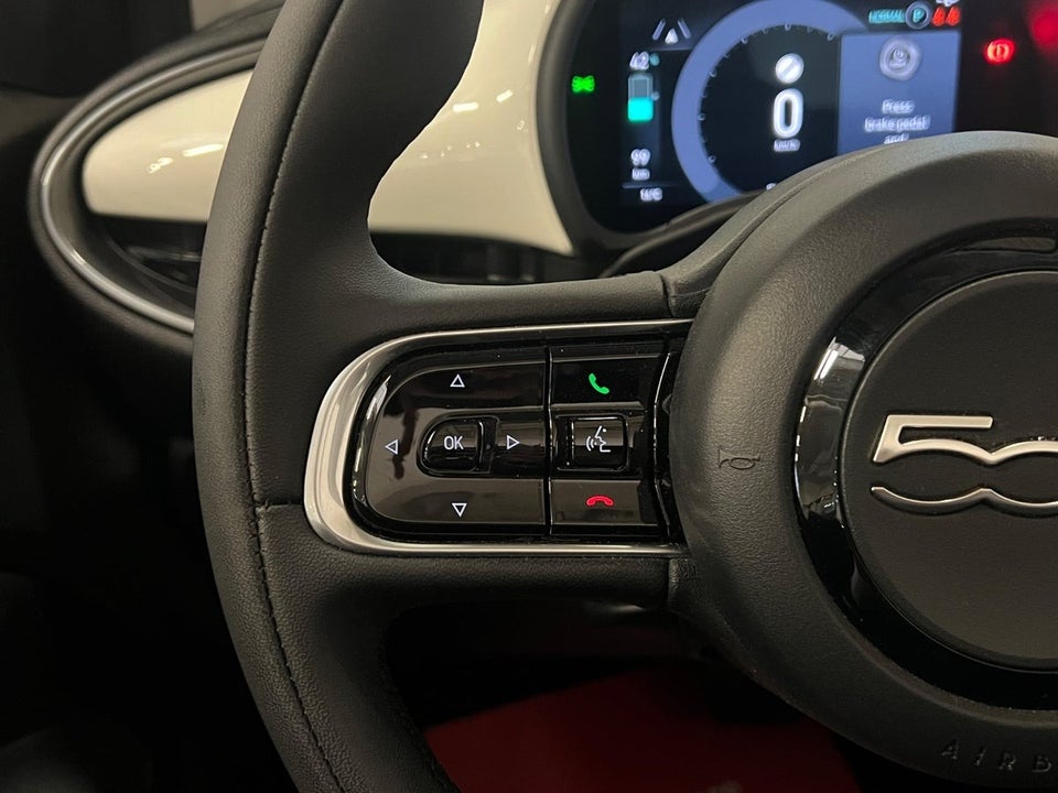 Fiat 500e 42 Mono Cabrio 2d