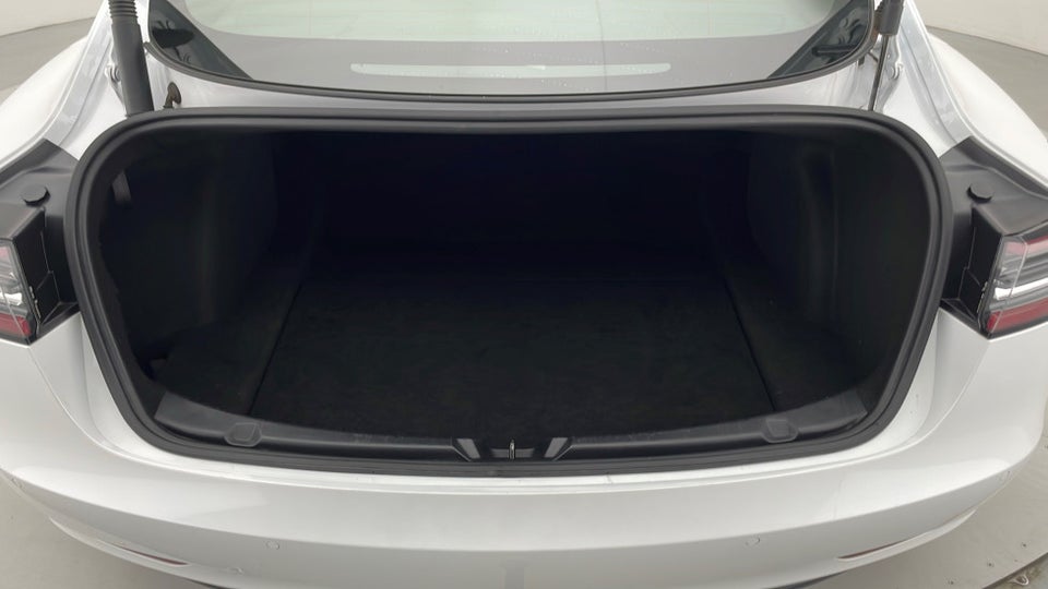 Tesla Model 3 Long Range AWD 4d