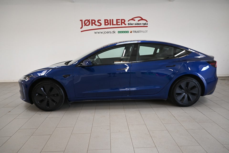 Tesla Model 3 RWD 4d