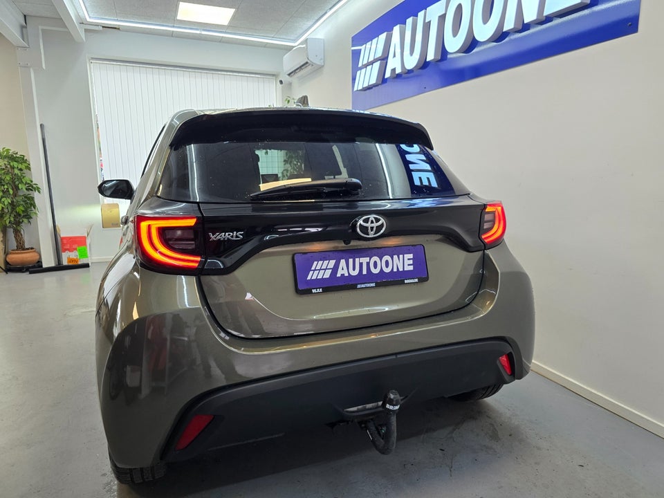 Toyota Yaris 1,5 Active 5d