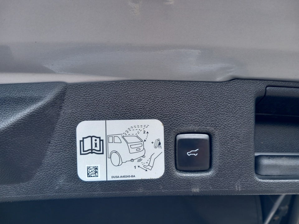 Ford Kuga 2,5 PHEV Titanium X CVT 5d