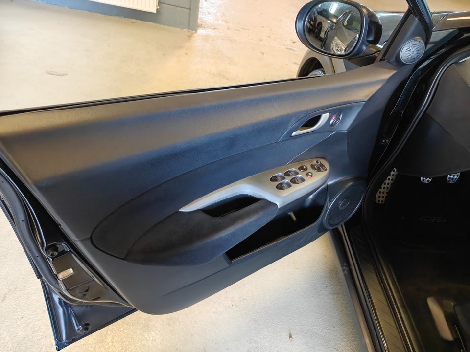 Honda Civic 1,8 Executive 5d