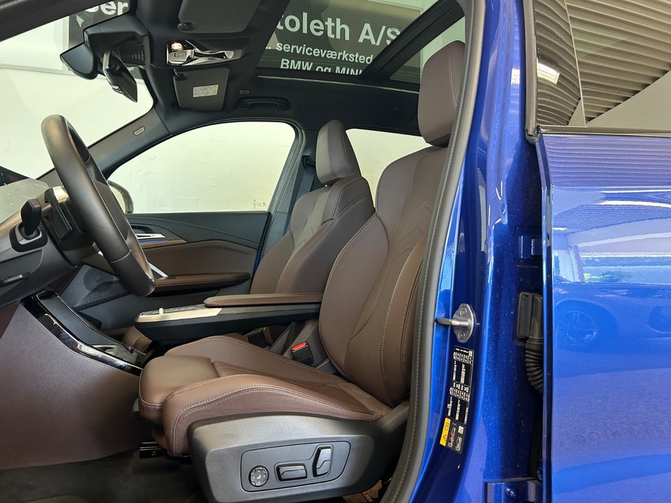 BMW iX1 xDrive30 Fully Charged 5d