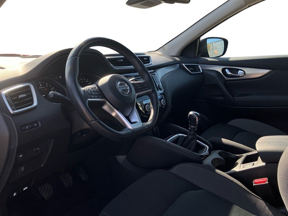 Nissan Qashqai 1,3 Dig-T 160 N-Connecta 5d