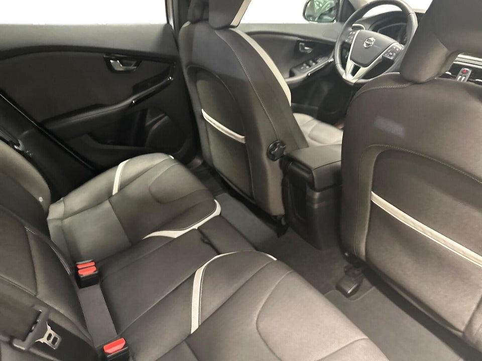 Volvo V40 2,0 D3 150 Dynamic Edition aut. 5d