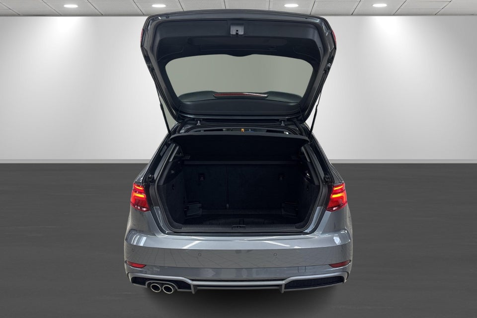 Audi A3 35 TFSi Sport Limited Sportback S-tr. 5d