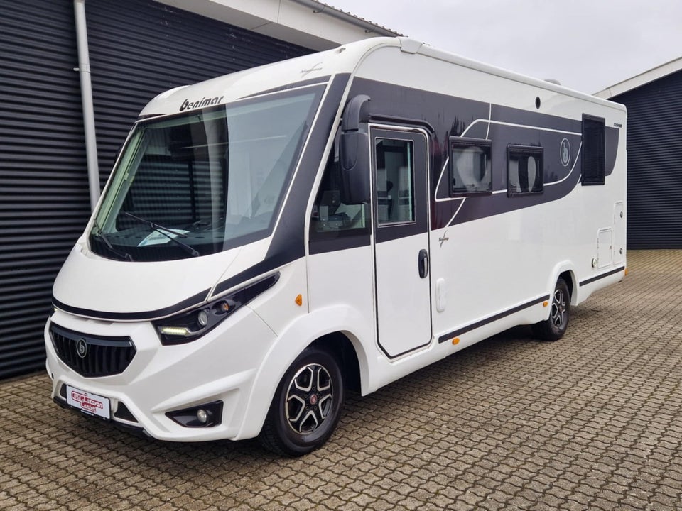 Benimar Amphitryon 2,2 998 aut. 3d