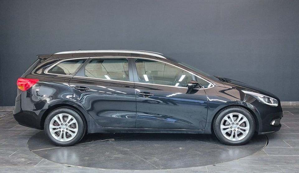 Kia Ceed 1,6 GDi Premium SW DCT 5d