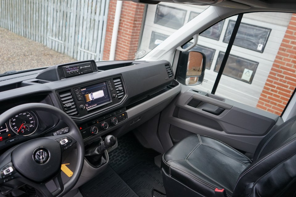 VW Crafter 35 2,0 TDi 177 Kassevogn L3H2