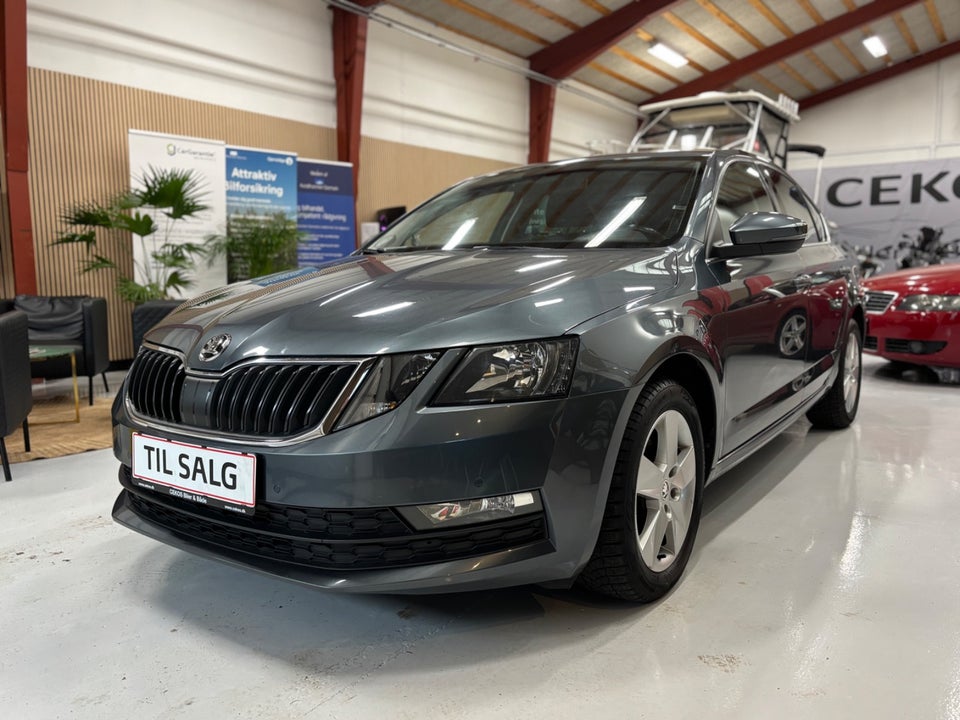 Skoda Octavia 1,6 TDi 115 Style DSG 5d