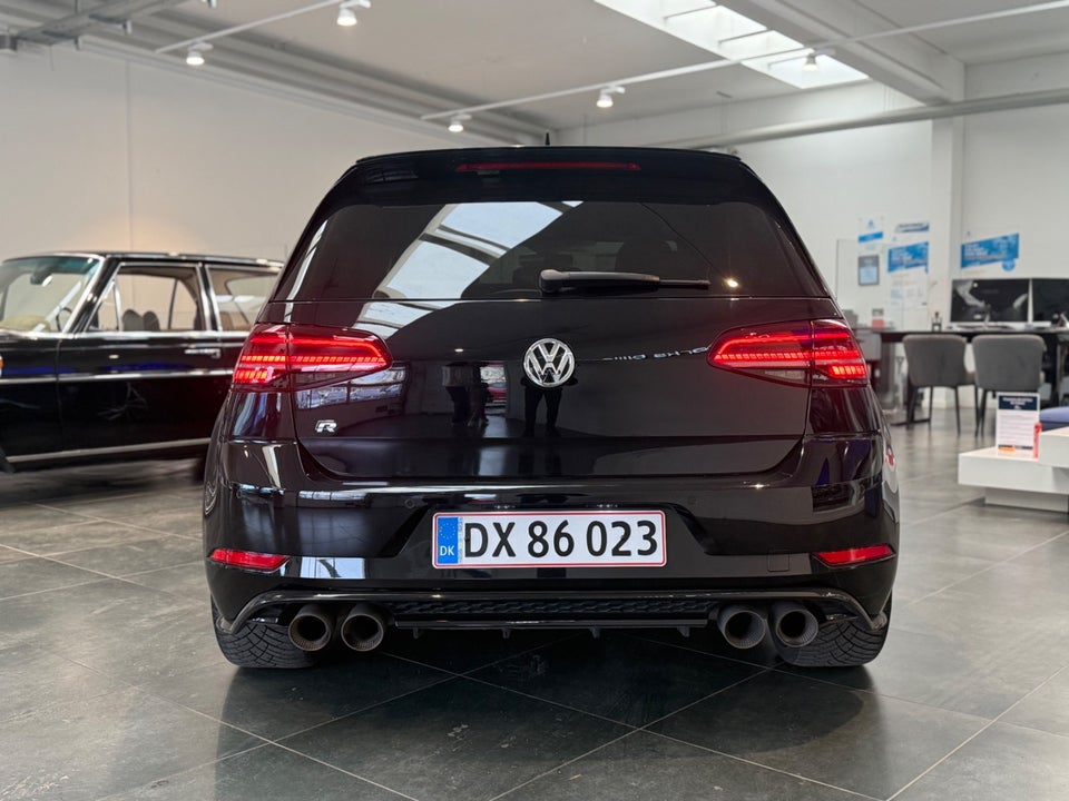 VW Golf VII 2,0 R DSG 4Motion 5d