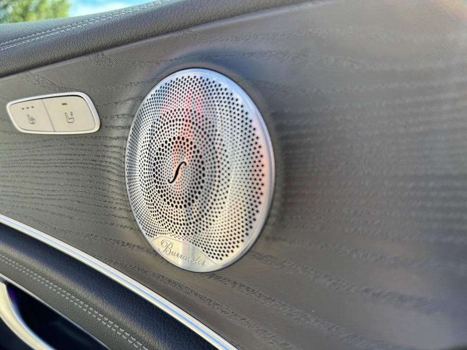 Mercedes E300 de 2,0 AMG Line Night Edition stc. aut. 5d