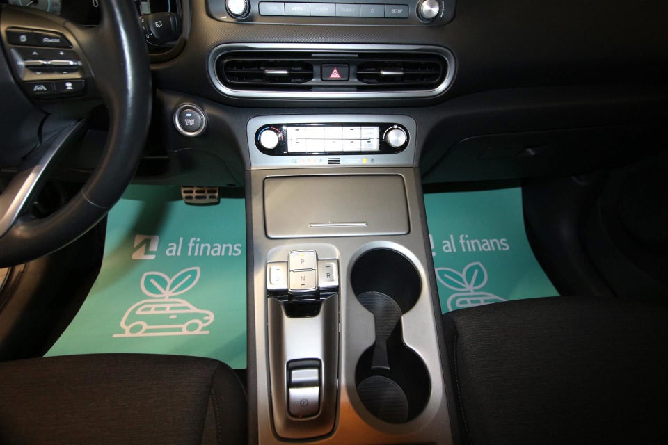 Hyundai Kona 39 EV Essential 5d