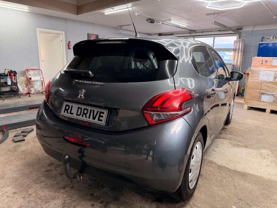 Peugeot 208 1,6 BlueHDi 100 Desire Sky 5d