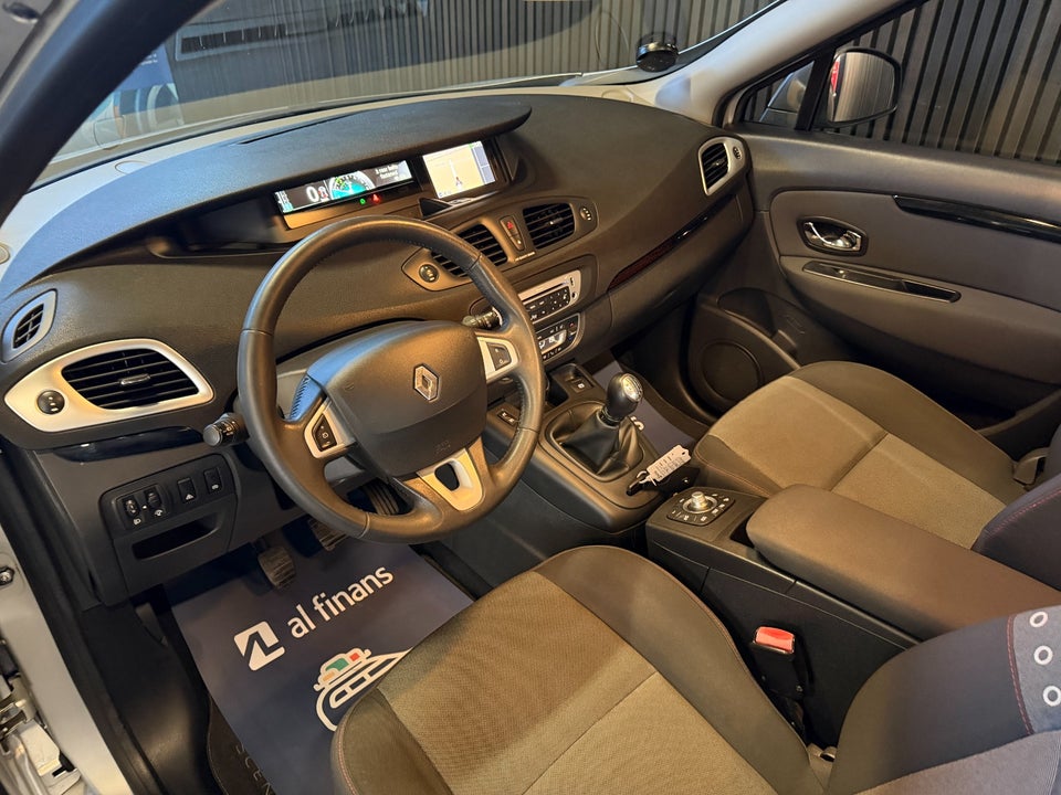 Renault Grand Scenic III 1,6 dCi 130 Dynamique 7prs 5d